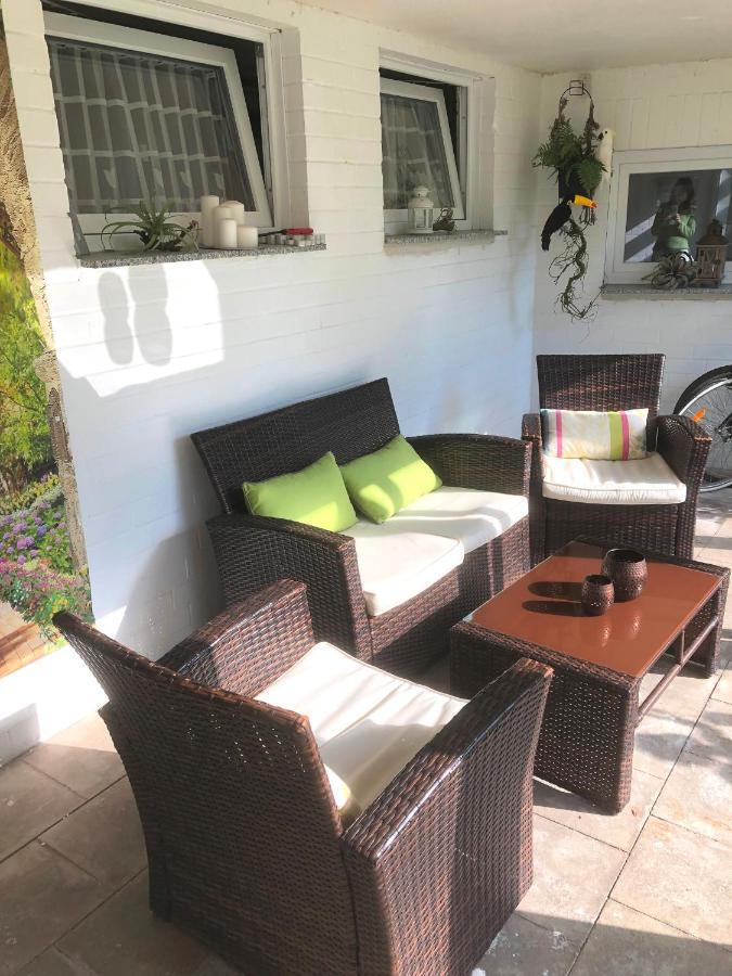 Ferienwohnung Apartment Dettum Mit Eigenem Bad, Kochnische Und Wintergarten Exterior photo